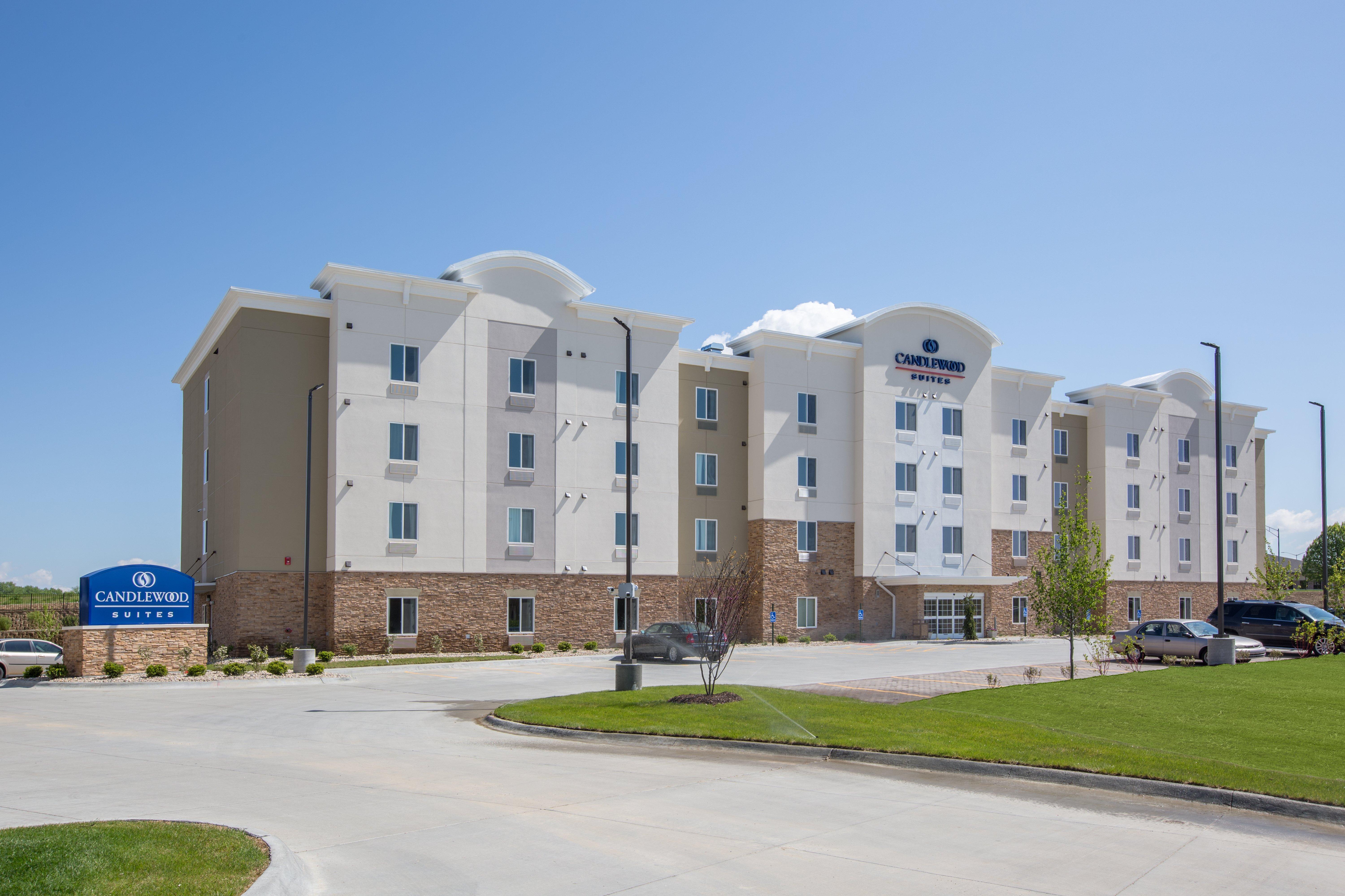 CANDLEWOOD SUITES OMAHA MILLARD AREA 3⋆ NE, UNITED STATES